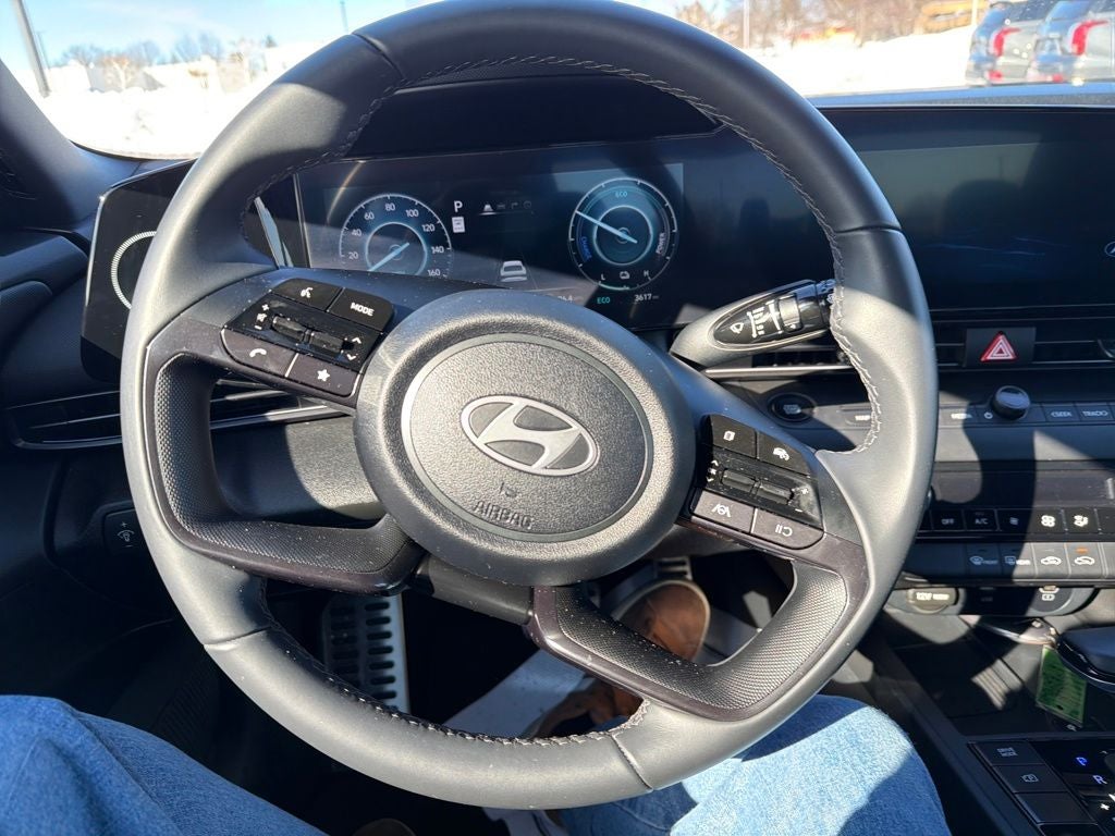 2025 Hyundai Elantra Hybrid SEL Sport