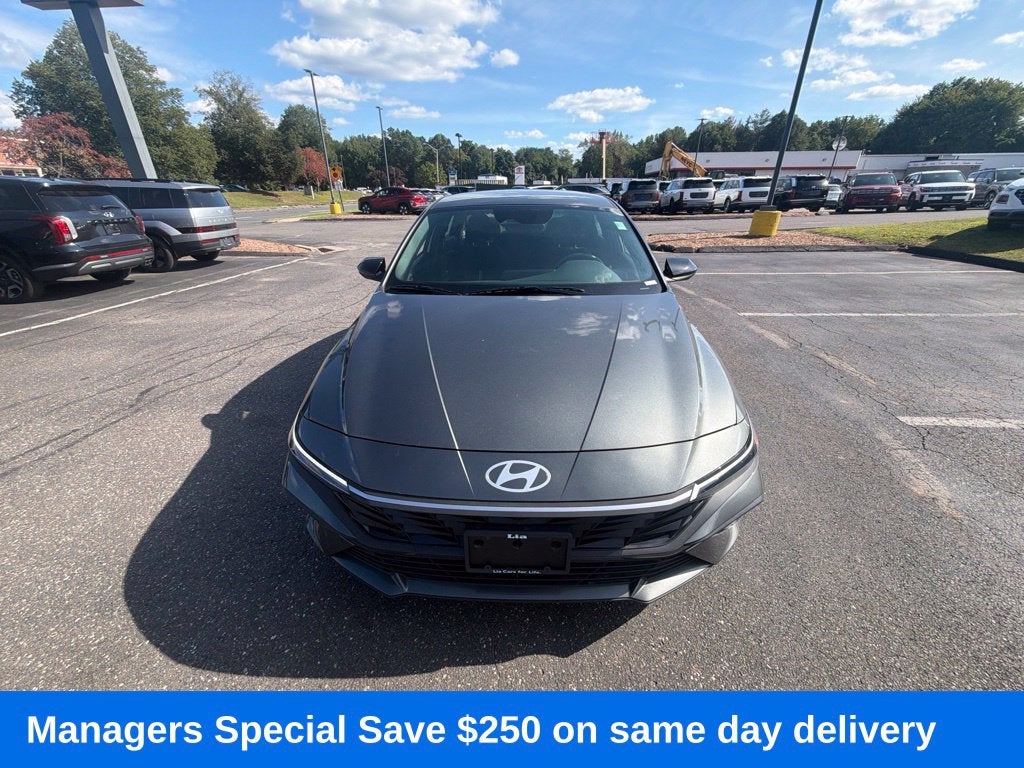 2025 Hyundai Elantra Hybrid SEL Sport
