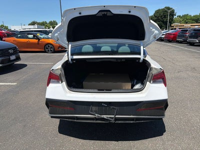 2025 Hyundai Elantra Hybrid Limited