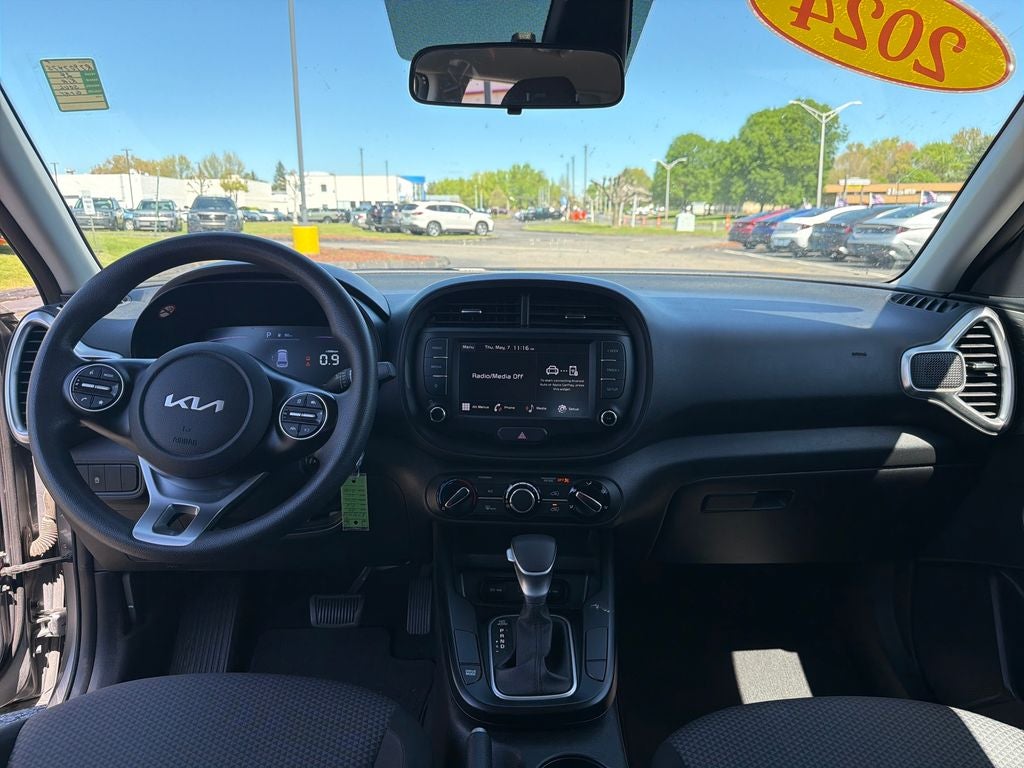 2024 Kia Soul LX