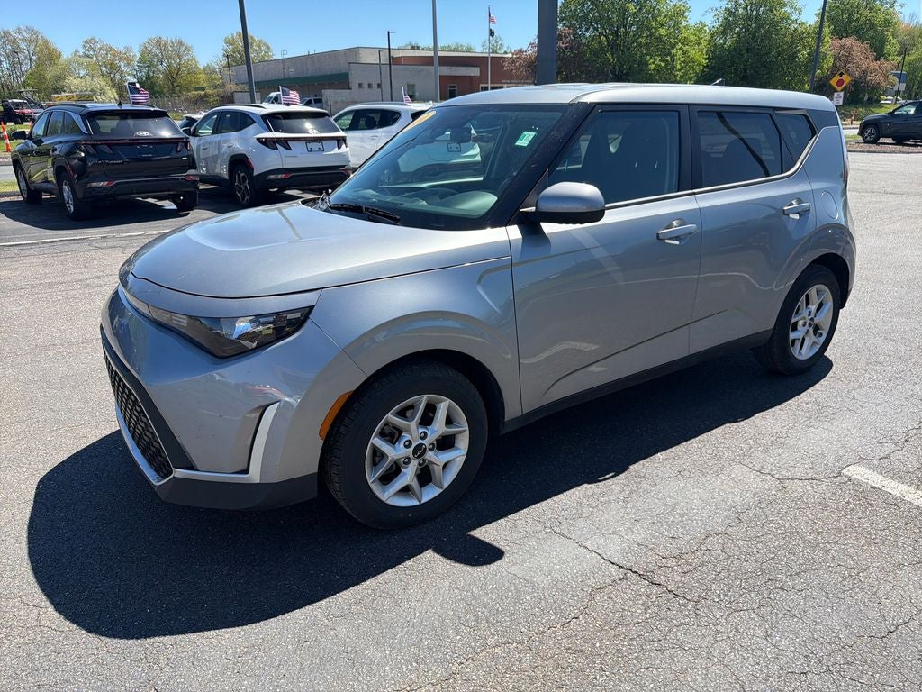 2024 Kia Soul LX