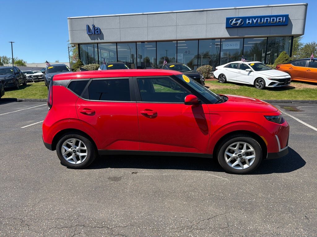 2024 Kia Soul LX