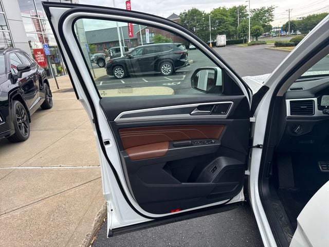 2022 Volkswagen Atlas 3.6L V6 SEL Premium R-Line