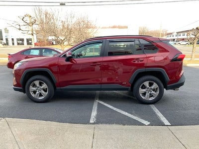2022 Toyota RAV4 Hybrid XLE