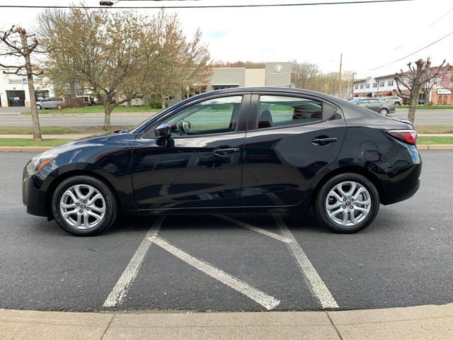 2017 Toyota Yaris iA Base