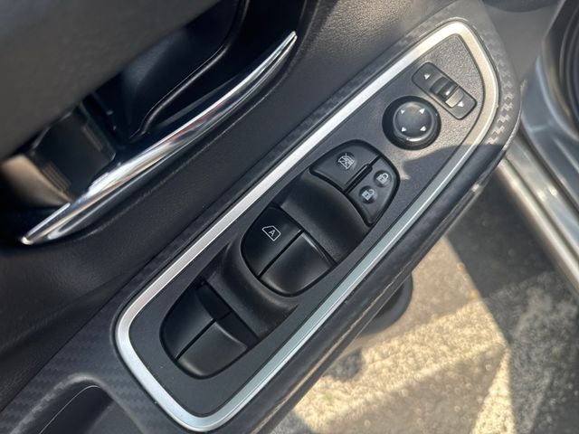 2024 Nissan Versa 1.6 SR