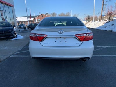 2016 Toyota Camry SE