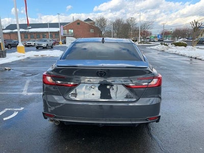 2025 Toyota Camry SE