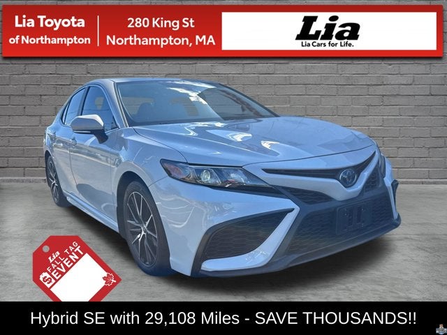 2024 Toyota Camry Hybrid SE