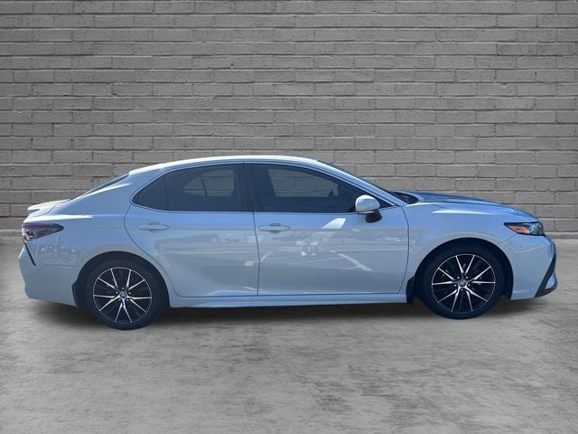 2024 Toyota Camry Hybrid SE