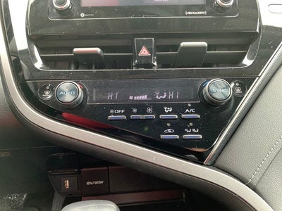 2021 Toyota Camry Hybrid SE