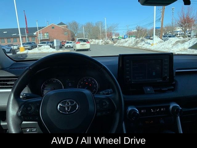 2022 Toyota RAV4 Hybrid XLE