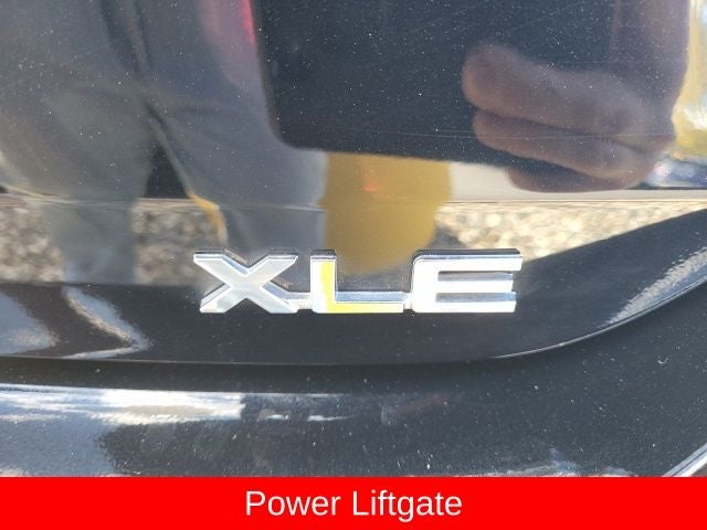 2023 Toyota Highlander Hybrid Bronze Edition XLE