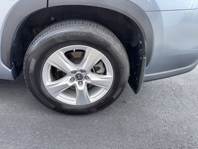 2022 Toyota Highlander LE