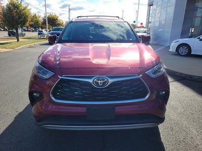 2022 Toyota Highlander Platinum
