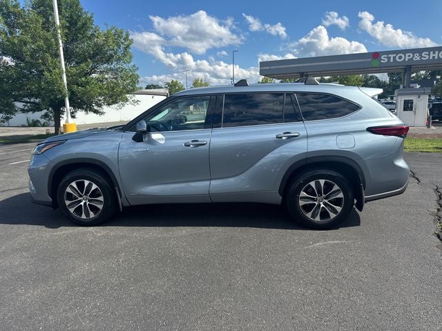 2021 Toyota Highlander Hybrid XLE