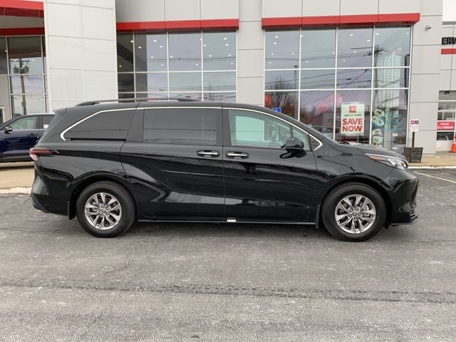 2025 Toyota Sienna XLE 7 Passenger
