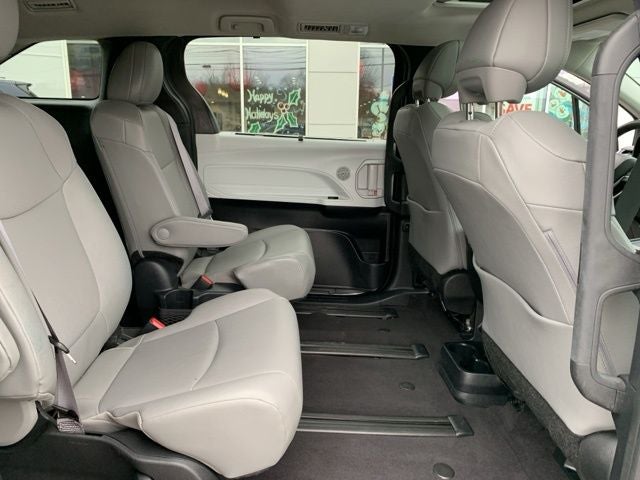 2025 Toyota Sienna XLE 7 Passenger