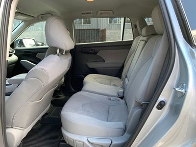 2025 Toyota Highlander LE AWD