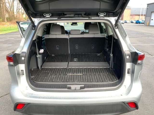 2025 Toyota Highlander LE AWD