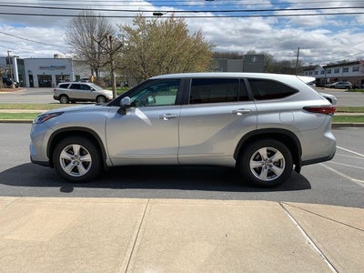 2025 Toyota Highlander LE AWD