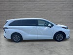 2025 Toyota Sienna LE 8 Passenger
