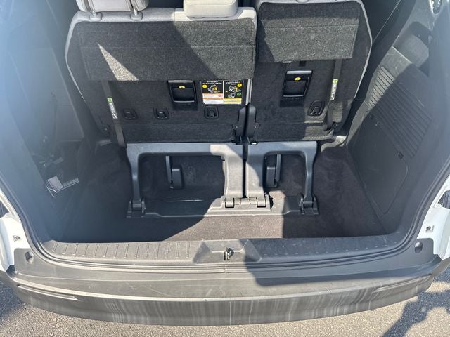 2025 Toyota Sienna LE 8 Passenger
