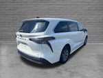 2025 Toyota Sienna LE 8 Passenger