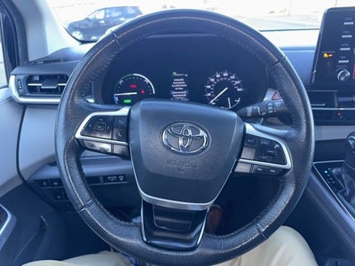 2024 Toyota Sienna XLE 8 Passenger