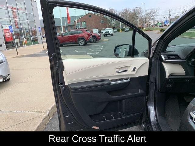 2025 Toyota Sienna Limited 7 Passenger