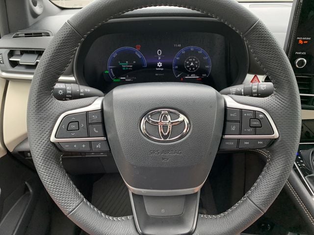 2025 Toyota Sienna Limited 7 Passenger