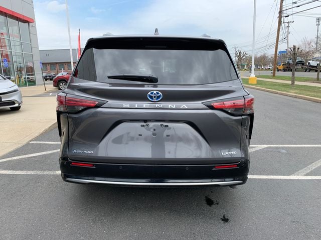 2025 Toyota Sienna Limited 7 Passenger