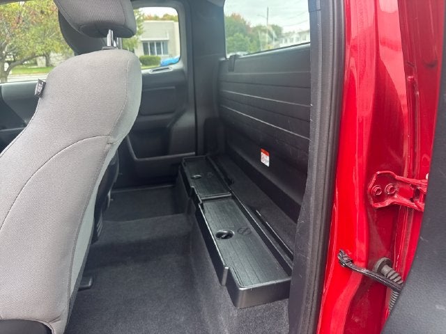 2017 Toyota Tacoma SR