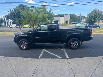 2017 Toyota Tacoma SR5 V6