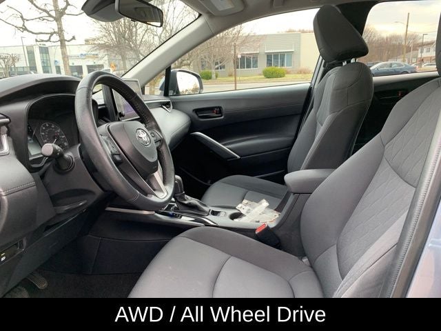 2023 Toyota Corolla Cross LE