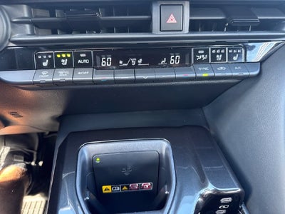 2025 Toyota Crown Signia XLE