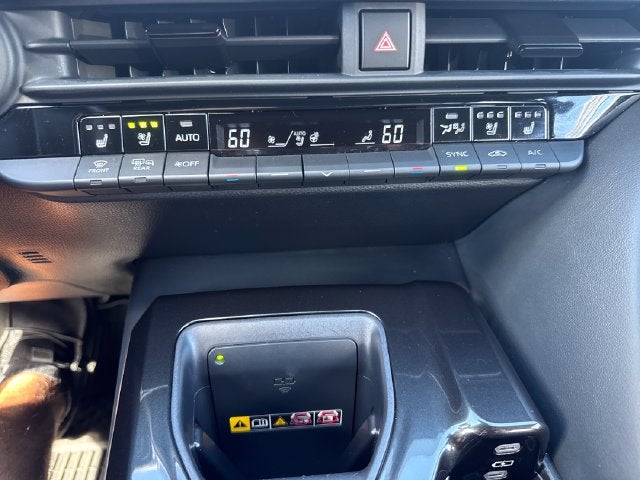 2025 Toyota Crown Signia XLE