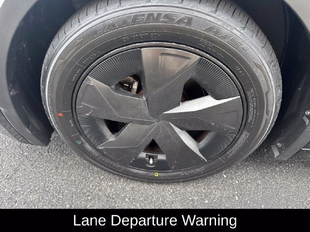 2023 Toyota Prius LE