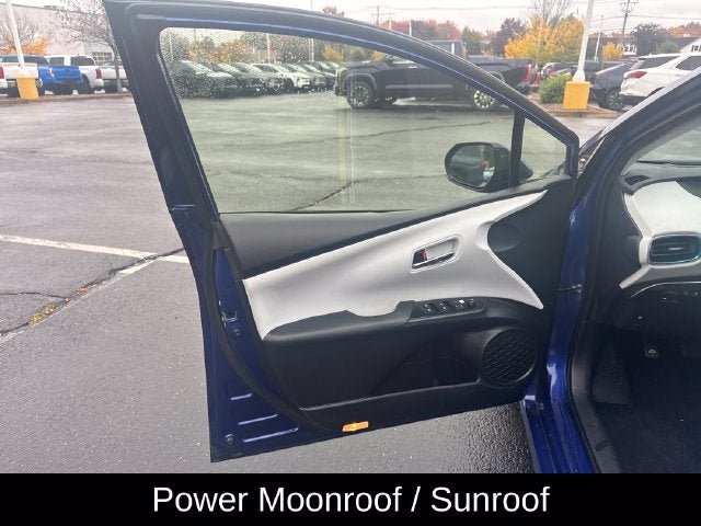 2017 Toyota Prius Three