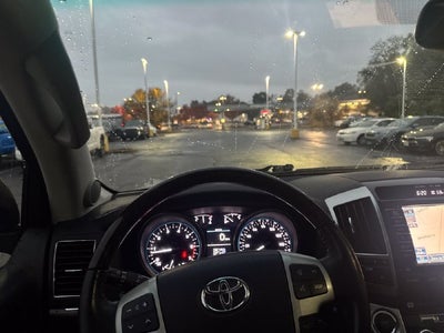 2014 Toyota Land Cruiser Base