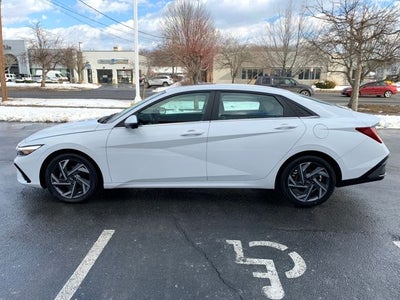 2024 Hyundai Elantra Limited