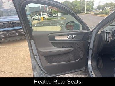 2023 Volvo XC40 B5 Plus Bright Theme